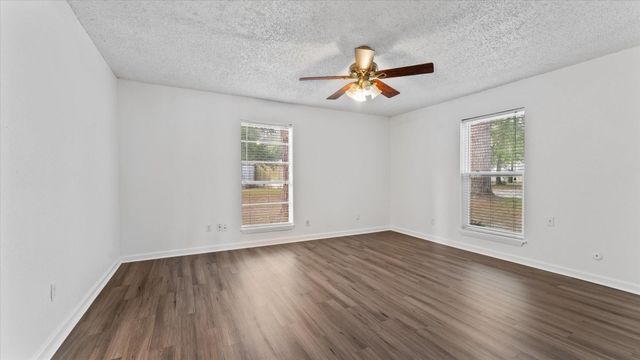 402 Placid Lake Lane, Magnolia, TX 77354