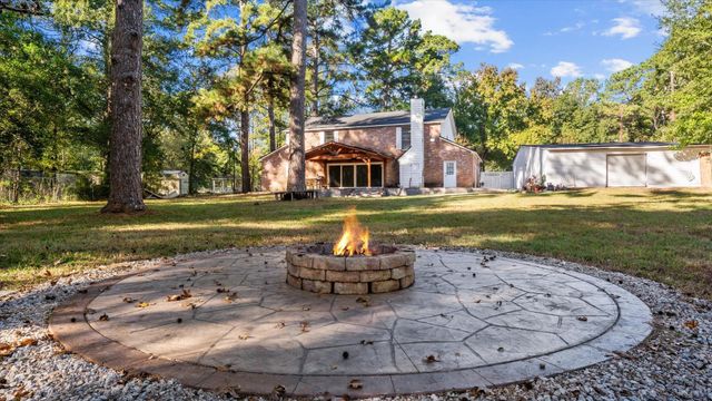 402 Placid Lake Lane, Magnolia, TX 77354