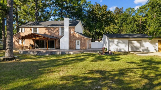 402 Placid Lake Lane, Magnolia, TX 77354
