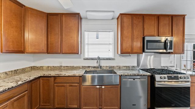 402 Placid Lake Lane, Magnolia, TX 77354