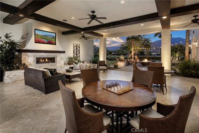54325 Seattle Slew Way, La Quinta, CA 92263