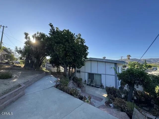 935 E Hillcrest Drive, Thousand Oaks, CA 91360