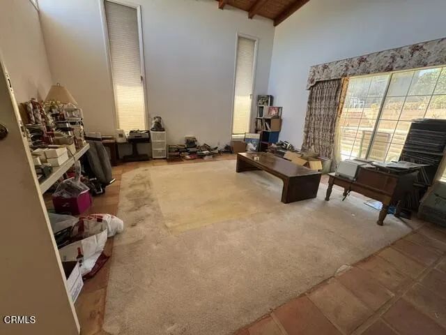 935 E Hillcrest Drive, Thousand Oaks, CA 91360