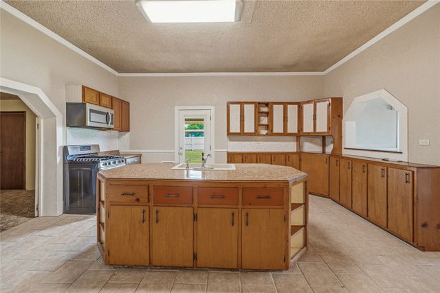 207 N Fisher, Gorman, TX 76454