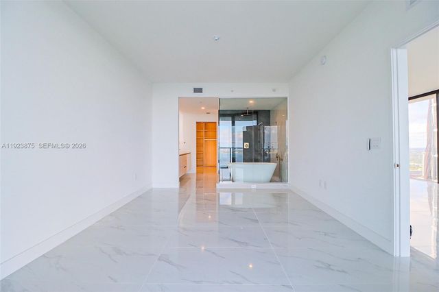 700 NE 24 Street 4201, Miami, FL 33137