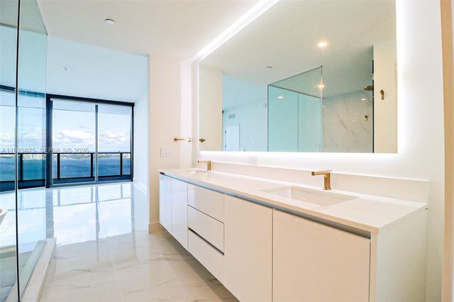 700 NE 24 Street 4201, Miami, FL 33137