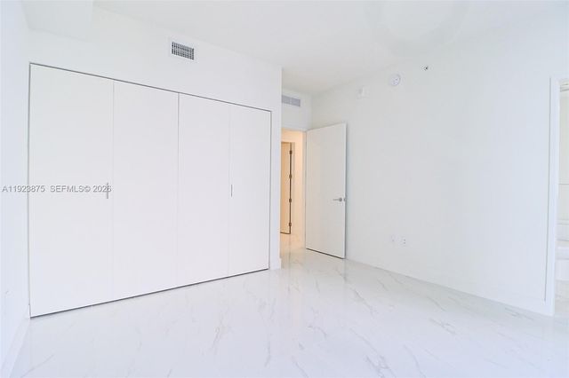 700 NE 24 Street 4201, Miami, FL 33137