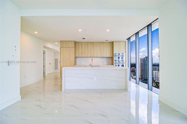 700 NE 24 Street 4201, Miami, FL 33137