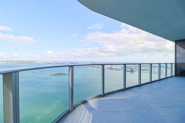 700 NE 24 Street 4201, Miami, FL 33137