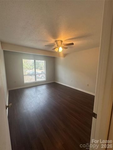 5024 Sardis Road, Charlotte, NC 28270