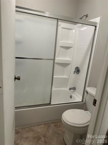 5024 Sardis Road, Charlotte, NC 28270