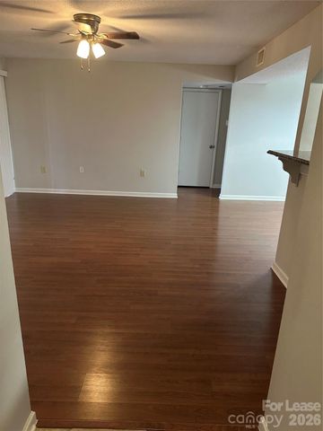 5024 Sardis Road, Charlotte, NC 28270