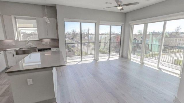 401 W 25th Street 1423, Houston, TX 77008