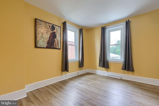 217 N CHARLES ST, Red Lion, PA 17356