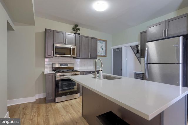 217 N CHARLES ST, Red Lion, PA 17356