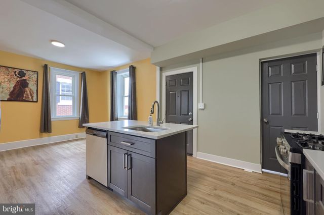 217 N CHARLES ST, Red Lion, PA 17356