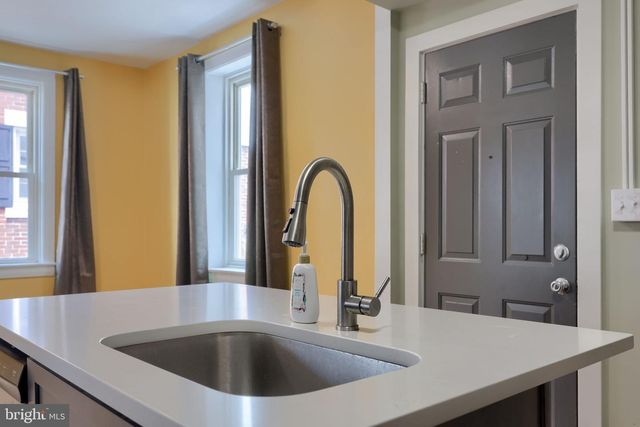 217 N CHARLES ST, Red Lion, PA 17356