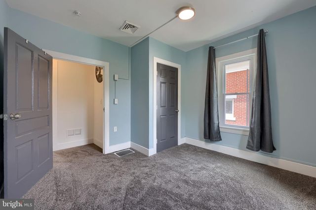 217 N CHARLES ST, Red Lion, PA 17356