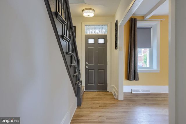 217 N CHARLES ST, Red Lion, PA 17356