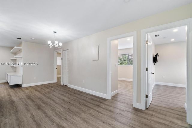 330 W 74th Place 330, Hialeah, FL 33014