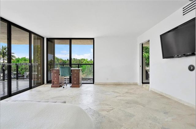 2575 S Bayshore Drive 4A, Miami, FL 33133