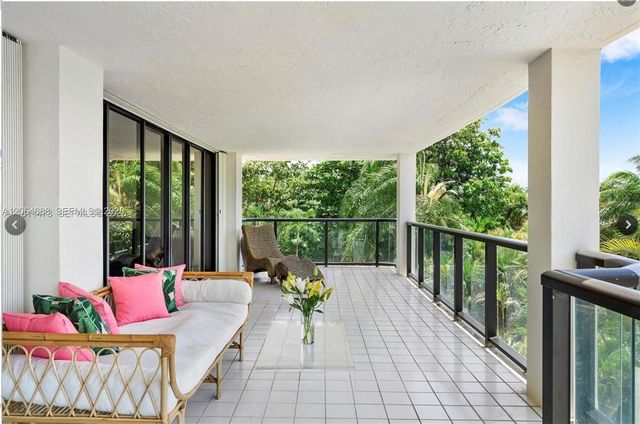 2575 S Bayshore Drive 4A, Miami, FL 33133
