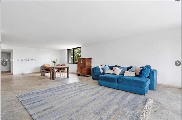 2575 S Bayshore Drive 4A, Miami, FL 33133