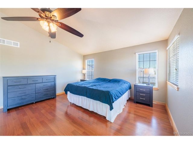 2513 Falcon Dr, Longmont, CO 80503