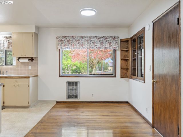 2572 WILLAMINA Ave, Forest Grove, OR 97116