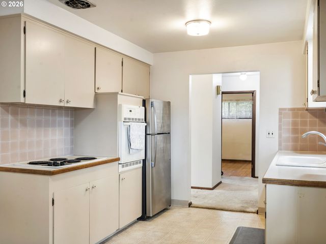 2572 WILLAMINA Ave, Forest Grove, OR 97116