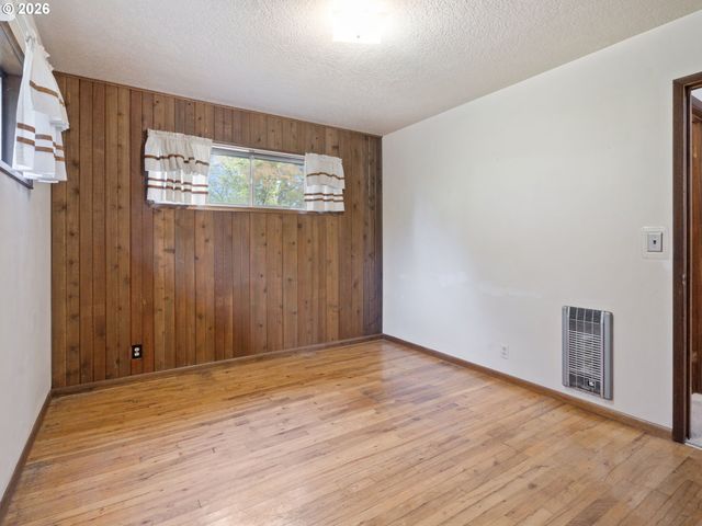 2572 WILLAMINA Ave, Forest Grove, OR 97116
