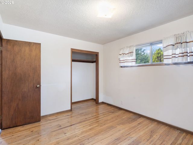 2572 WILLAMINA Ave, Forest Grove, OR 97116