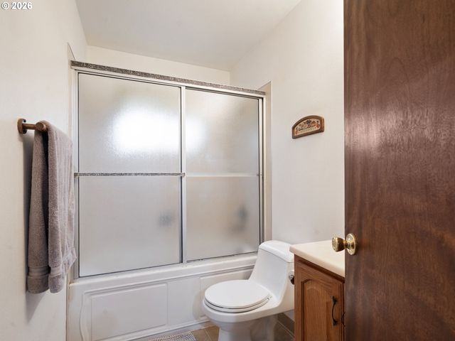 2572 WILLAMINA Ave, Forest Grove, OR 97116