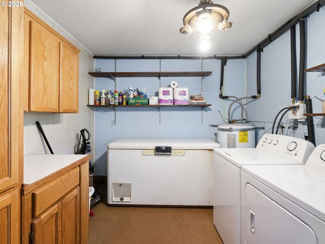 2572 WILLAMINA Ave, Forest Grove, OR 97116