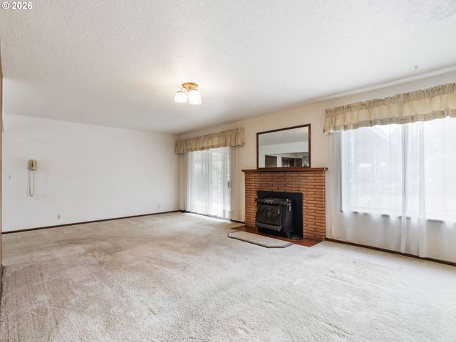 2572 WILLAMINA Ave, Forest Grove, OR 97116