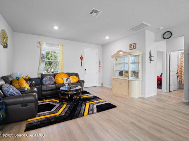 1066 Towhlen Street SE, Palm Bay, FL 32909