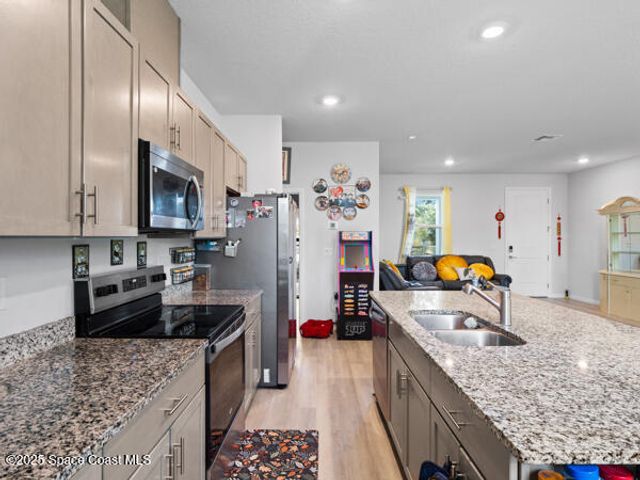 1066 Towhlen Street SE, Palm Bay, FL 32909