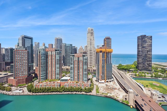 450 E Waterside Drive 2902, Chicago, IL 60601