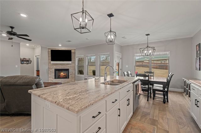 9001 Kayhill Place, Fort Smith, AR 72916