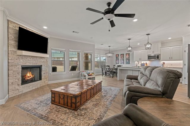 9001 Kayhill Place, Fort Smith, AR 72916