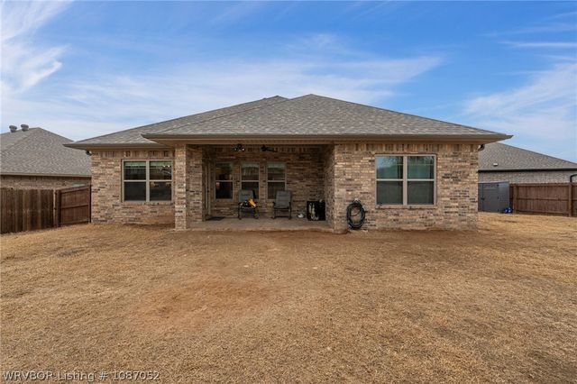 9001 Kayhill Place, Fort Smith, AR 72916