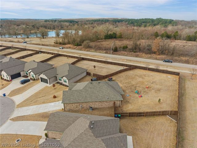 9001 Kayhill Place, Fort Smith, AR 72916