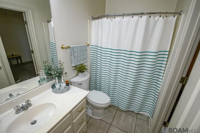 7015 Rosehill Dr, Baton Rouge, LA 70817