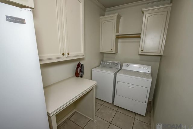 7015 Rosehill Dr, Baton Rouge, LA 70817