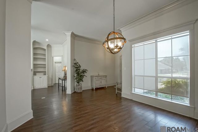 7015 Rosehill Dr, Baton Rouge, LA 70817