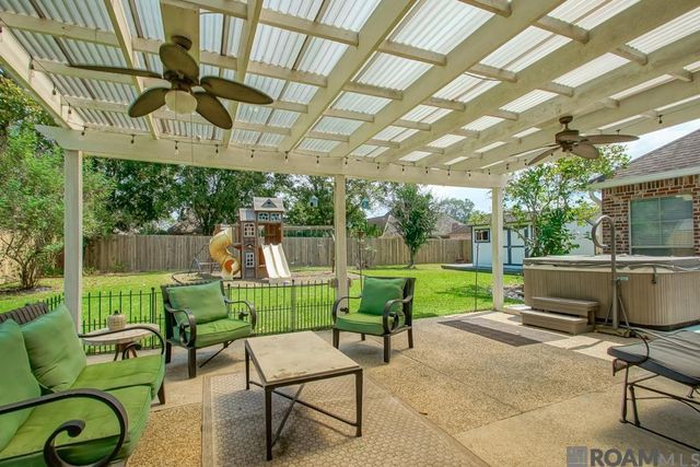 7015 Rosehill Dr, Baton Rouge, LA 70817