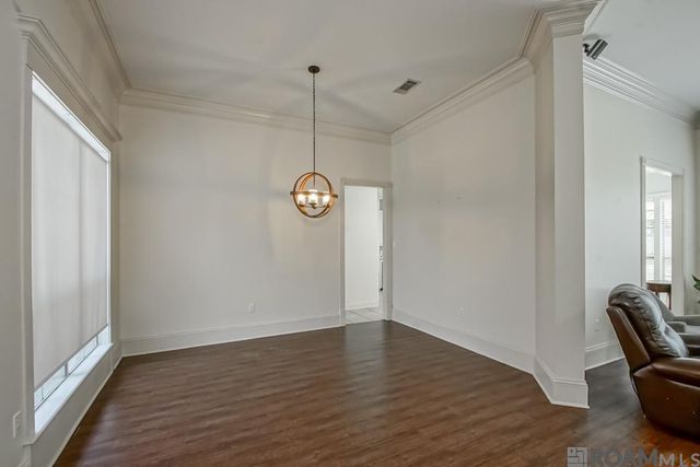 7015 Rosehill Dr, Baton Rouge, LA 70817