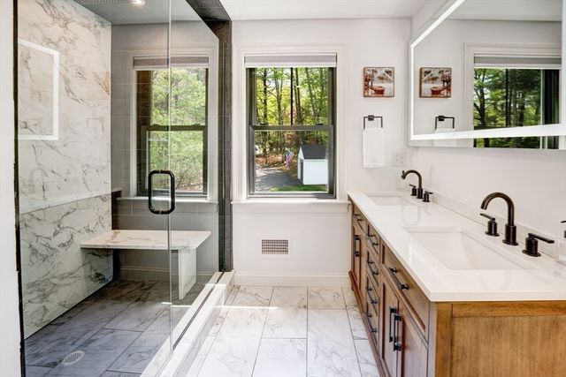 4 Northview Ave, Westford, MA 01886