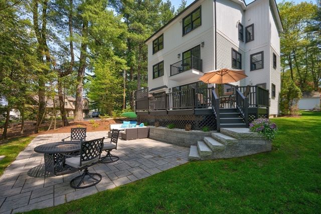 4 Northview Ave, Westford, MA 01886