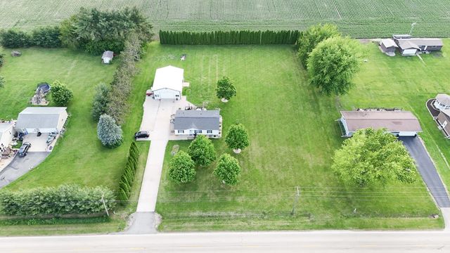 1735 Nachusa Road, Dixon, IL 61021